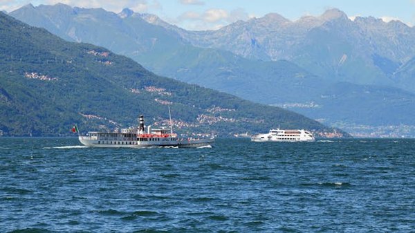 Comment organiser une croisière pour explorer les temples anciens au Cambodge?